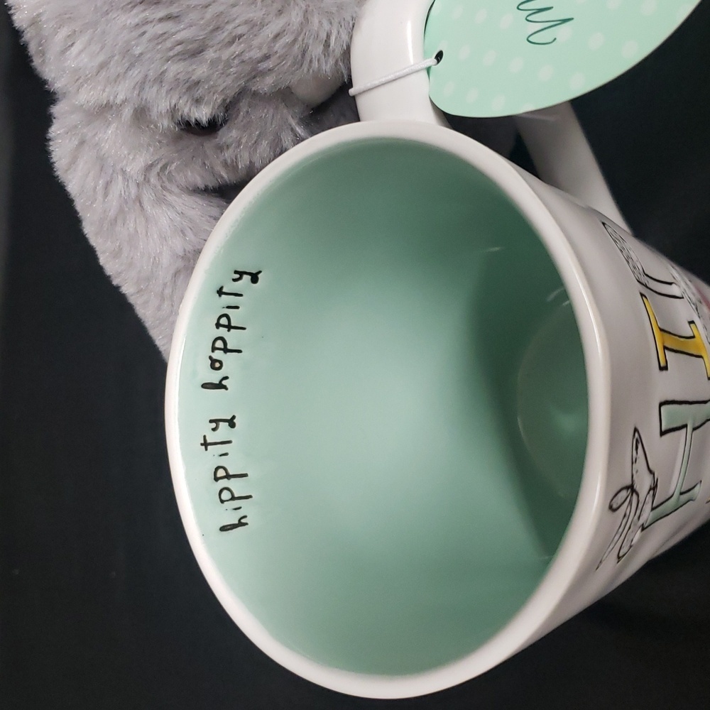 Prima Design NWT "Hip Hop" Ceramic Mug with Plush Bunny - Picture 3 of 7